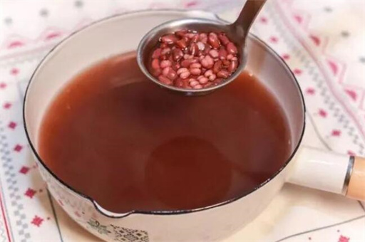红豆薏米茶的作用与功效（红豆薏米茶真的能去湿气吗） 第1张